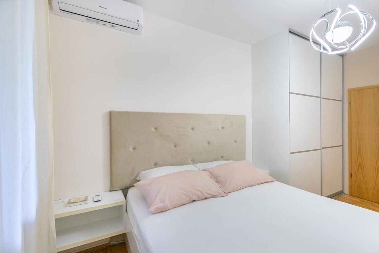 Apartment Relax Whit Big Terrace 170M2 Near The Beach 스플리트 외부 사진