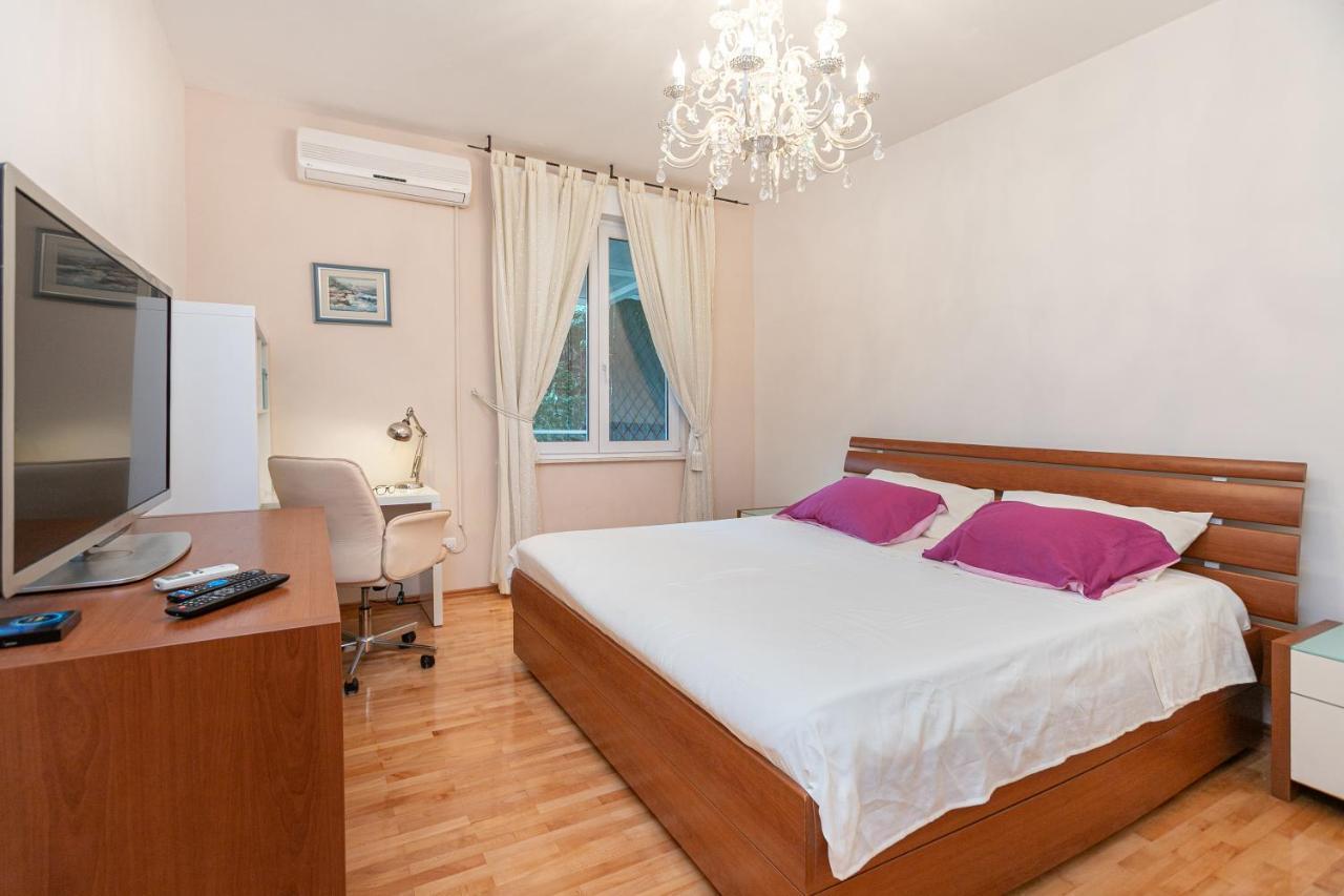 Apartment Relax Whit Big Terrace 170M2 Near The Beach 스플리트 외부 사진